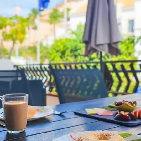 Diamantes - Relaxing Tenerife Getaway - Heated Pool - Cristianos Apartment