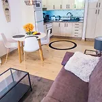 דירה Diamantes - Relaxing Tenerife Getaway - Heated Pool - Cristianos *