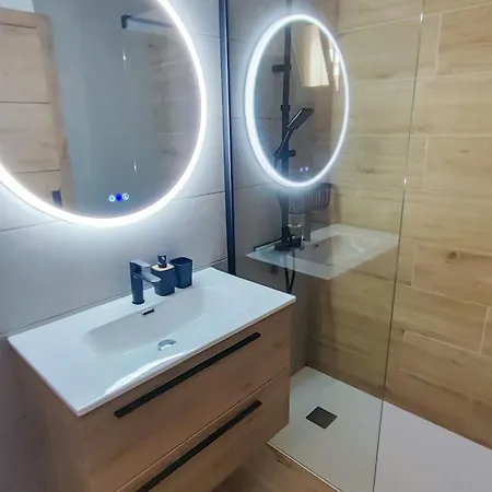 Diamantes - Relaxing Tenerife Getaway - Heated Pool - Cristianos Apartment Los Cristianos (Tenerife)