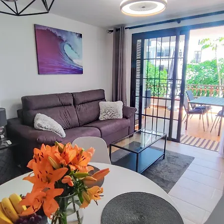 דירה Diamantes - Relaxing Tenerife Getaway - Heated Pool - Cristianos לוס כריסטיאנוס