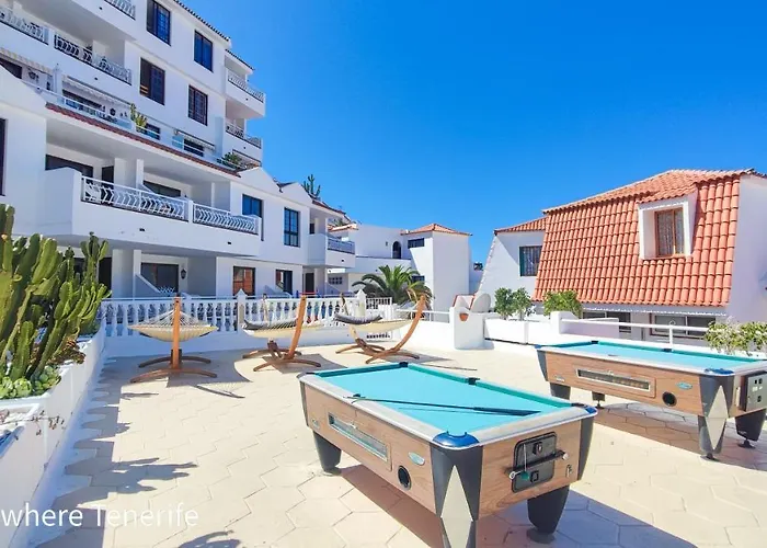 Апартаменты Diamantes - Relaxing Tenerife Getaway - Heated Pool - Cristianos Лос Кристианос