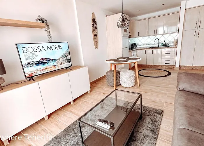 Апартаменты Diamantes - Relaxing Tenerife Getaway - Heated Pool - Cristianos Лос Кристианос